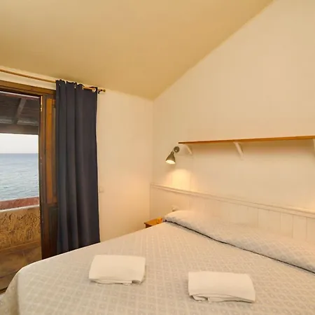 Isa-villas In Porto Corallo Just 400 Meters From The Sea Villa *