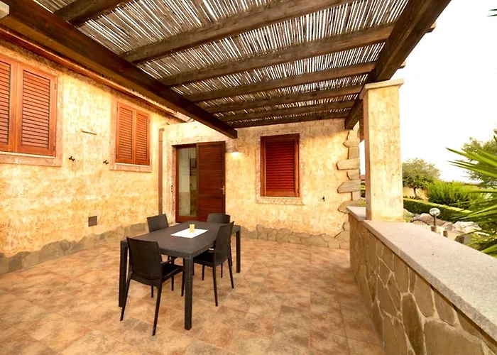 Isa-villas In Porto Corallo Just 400 Meters From The Sea 别墅 *